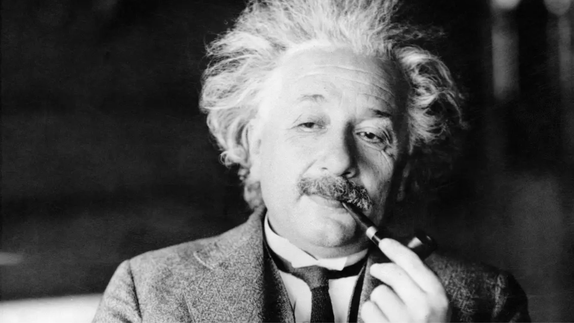 Einstein Smoking In Style