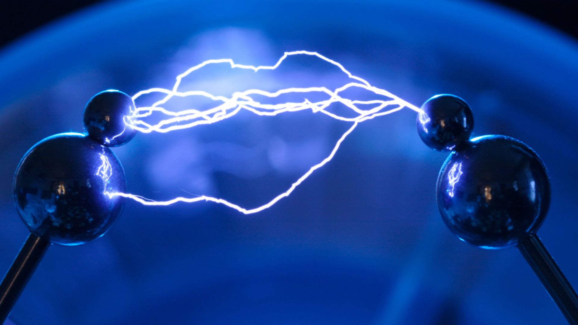 Electricity Spark From Two Rods